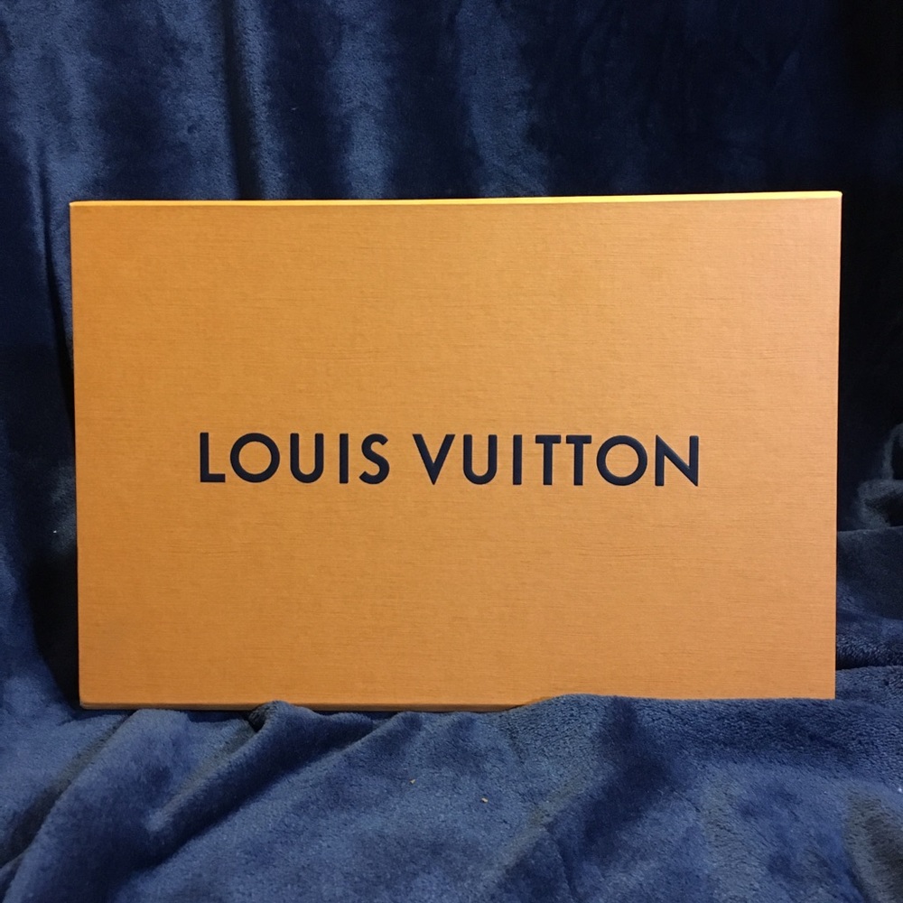 Louis Vuitton Large gift box